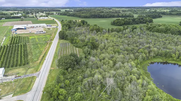 Eau Claire, MI 49111,5.7 Acres S M-140