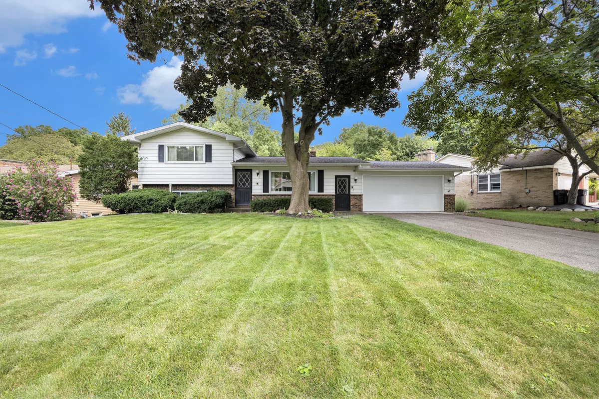 Kentwood, MI 49508,1865 Gentian SE Drive