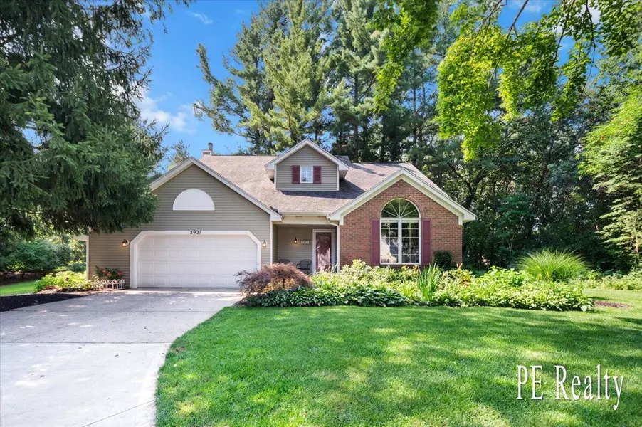 2921 Bird NE Avenue, Grand Rapids, MI 49525