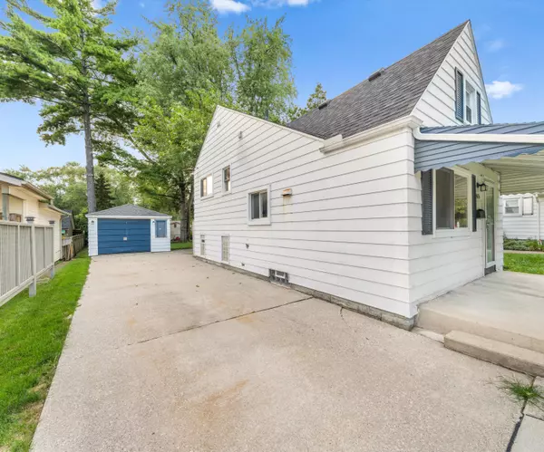 Flat Rock, MI 48134,29636 Walnut Street
