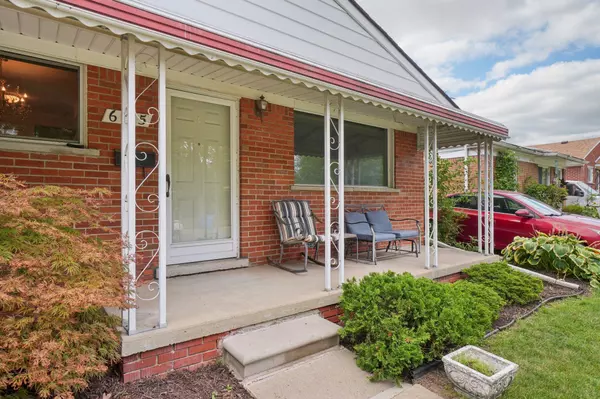 Dearborn Heights, MI 48127,6165 N Waverly Street