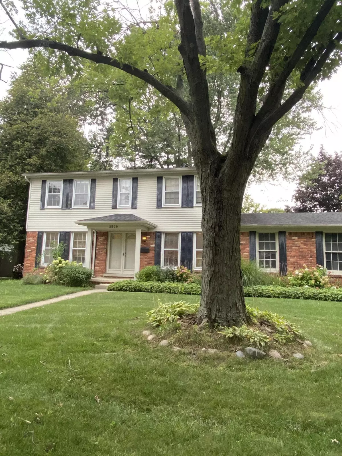 Troy, MI 48084,2539 Kingston Drive
