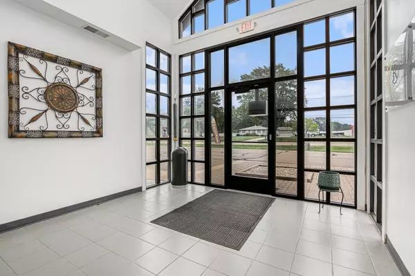 St. Joseph, MI 49085,3830-3824 M-139 #2