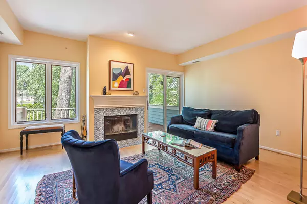 Ann Arbor, MI 48103,285 Mulholland Avenue