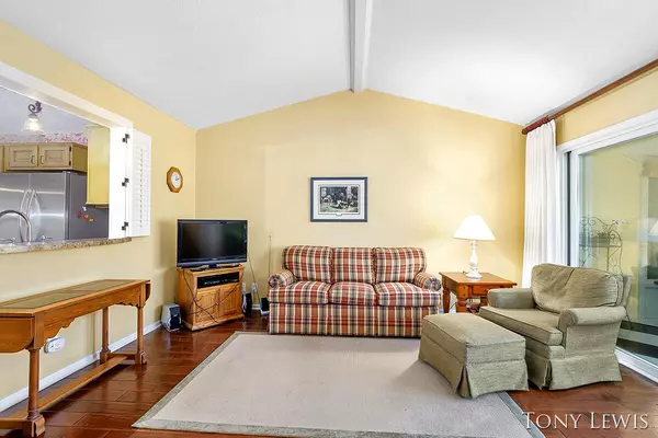 Grand Rapids, MI 49508,3028 Maple Villa SE Drive