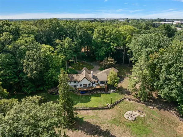 Holland, MI 49423,955 Kenwood Drive