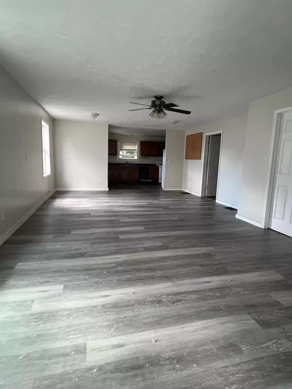 Grand Rapids, MI 49504,1011 NW Hamilton NW