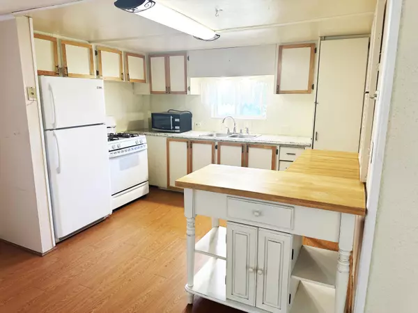 Allegan, MI 49010,3310 Dumont Lake Drive
