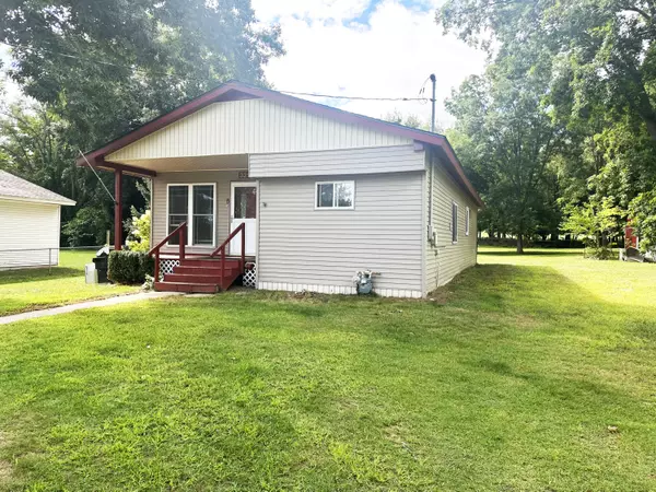 3310 Dumont Lake Drive, Allegan, MI 49010