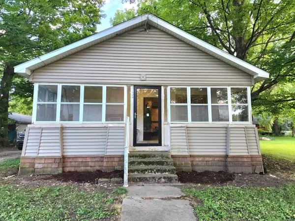 Manitou Beach, MI 49253,125 S Lakeview Boulevard