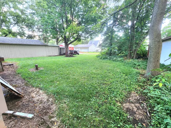 Manitou Beach, MI 49253,125 S Lakeview Boulevard