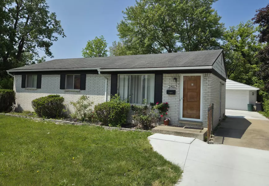 2390 Spring Hill Ave, Inkster, MI 48141