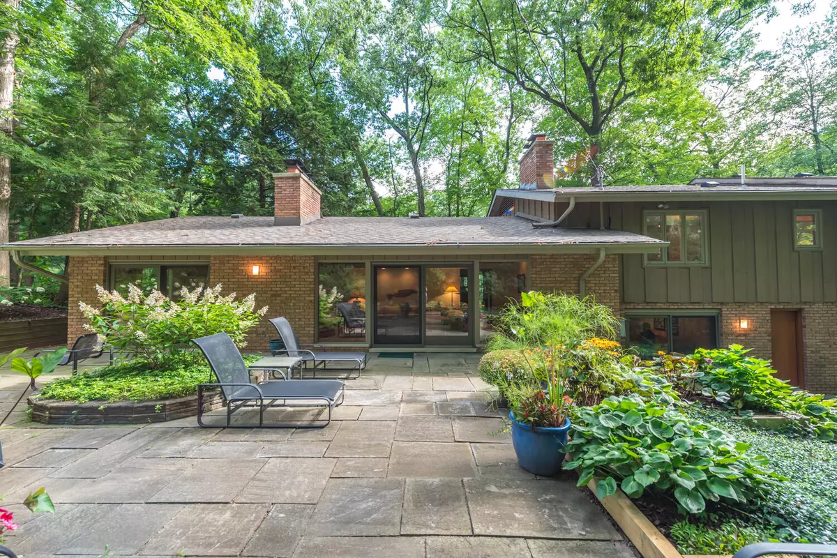 Ann Arbor, MI 48104,3093 Overridge Drive