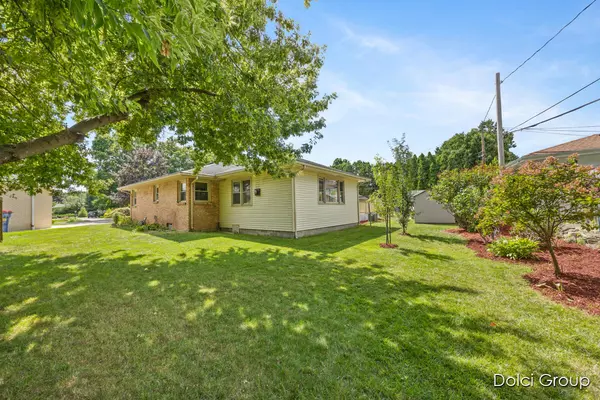 Grand Rapids, MI 49504,1825 Markwood NW Lane