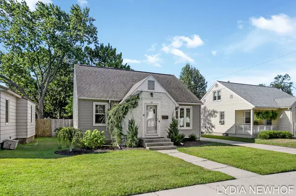 Holland, MI 49423,268 W 15th Street