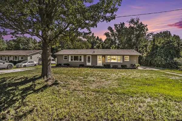 Spring Lake, MI 49456,14360 Leonard Road