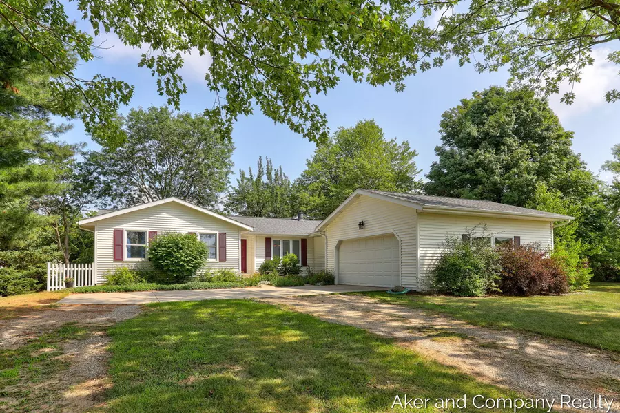 8811 Buchanan Street, Allendale, MI 49401