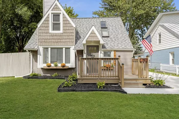 Harper Woods, MI 48225,20625 Elkhart Street