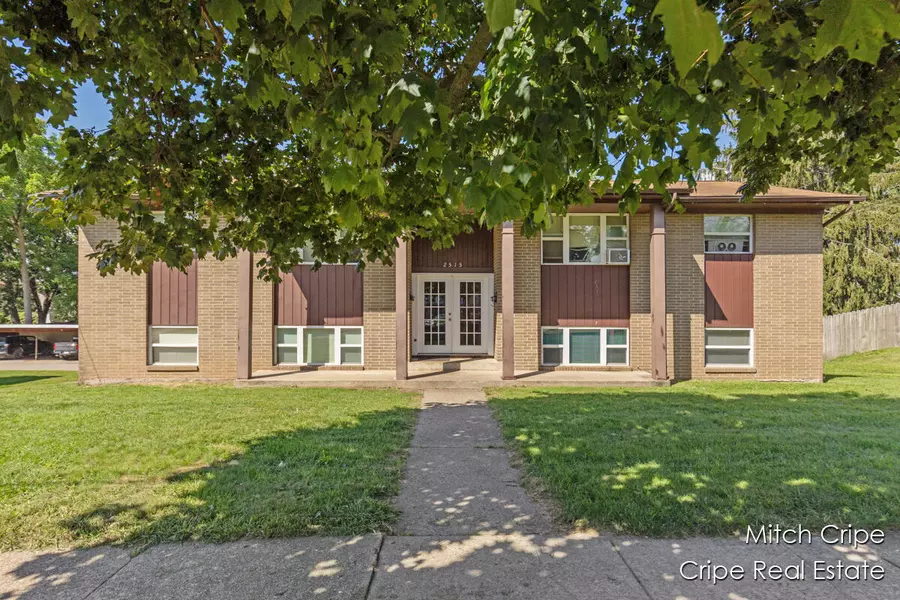 2515 Mckee SW Avenue, Wyoming, MI 49509