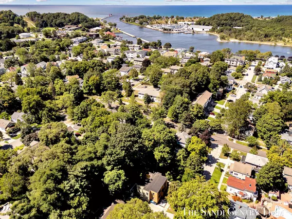 Grand Haven, MI 49417,214 Clinton Avenue