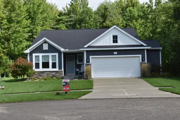 72022 Beacon Court, South Haven, MI 49090