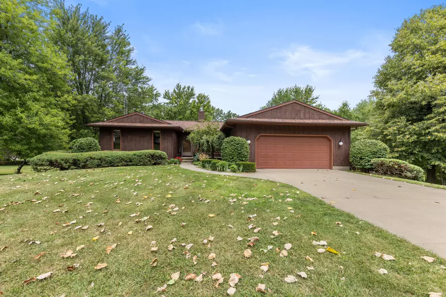 11162 Harpham Drive, Eagle, MI 48822