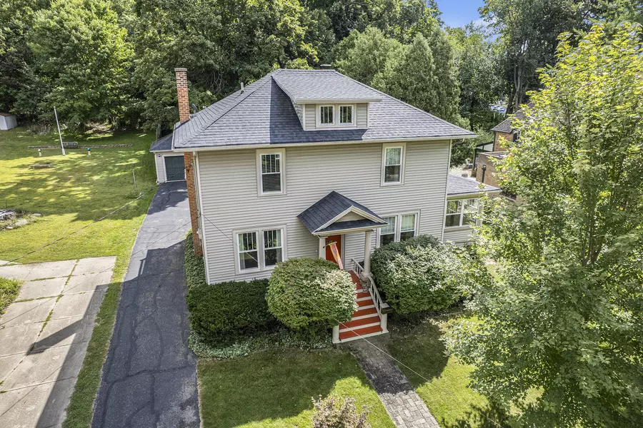 320 N Madison Street, Marshall, MI 49068