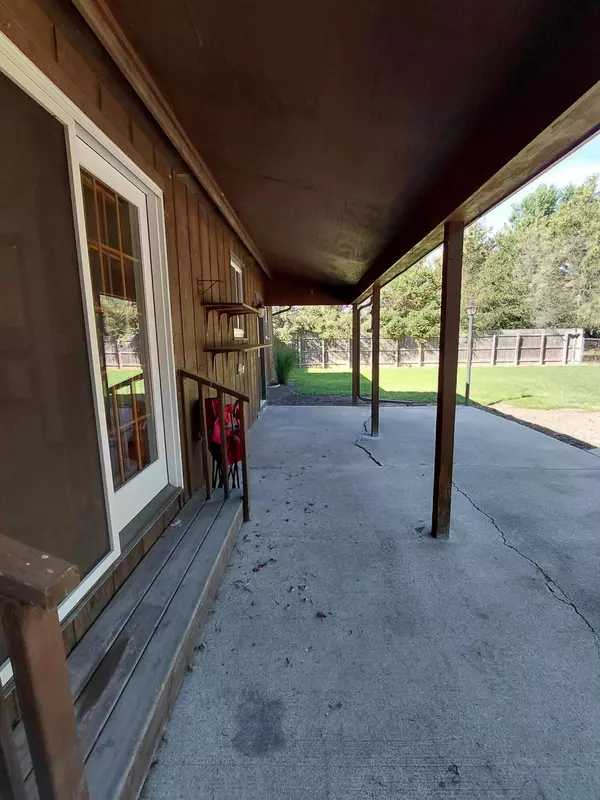 Paw Paw, MI 49079,31715 30th Street