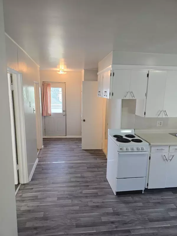 Holland, MI 49423,300 W 17th Street