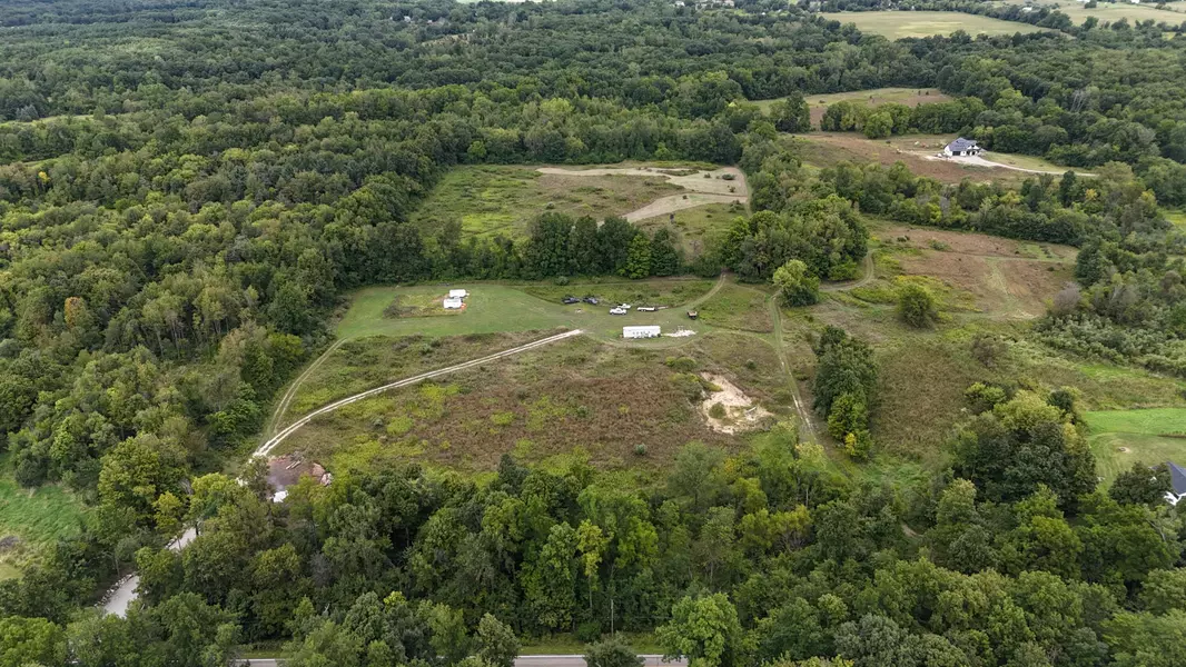 3150 Bankers Road, Hillsdale, MI 49242