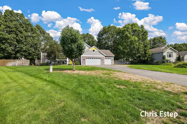 Grand Haven, MI 49417,15385 Meadowlark Drive