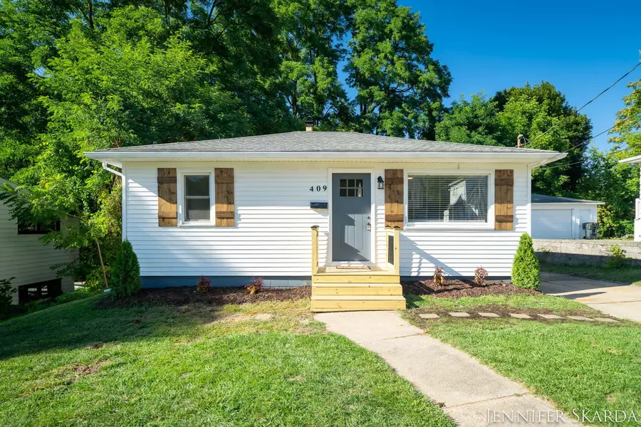 409 Cedar NE Street, Grand Rapids, MI 49503