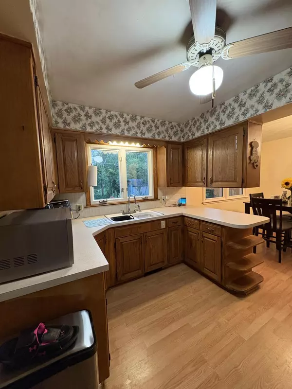 St. Joseph, MI 49085,670 Marvin Avenue