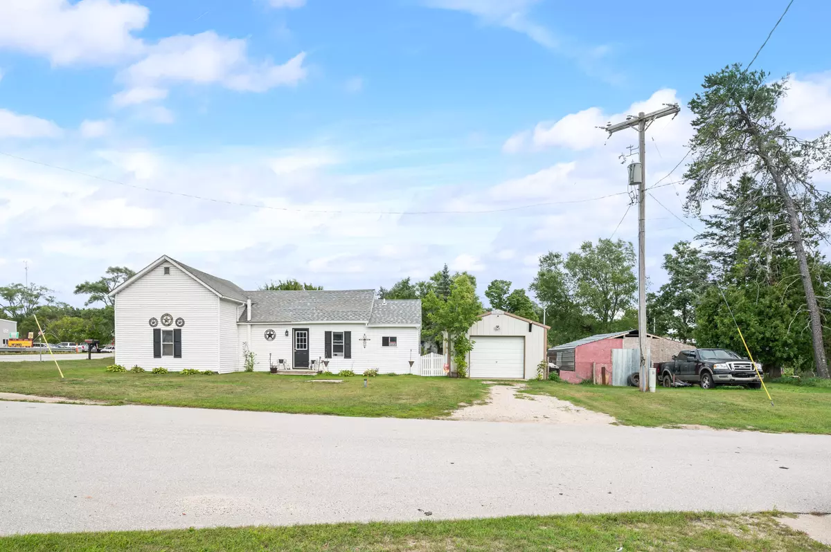 Chase, MI 49623,7012 S Rosecran Street