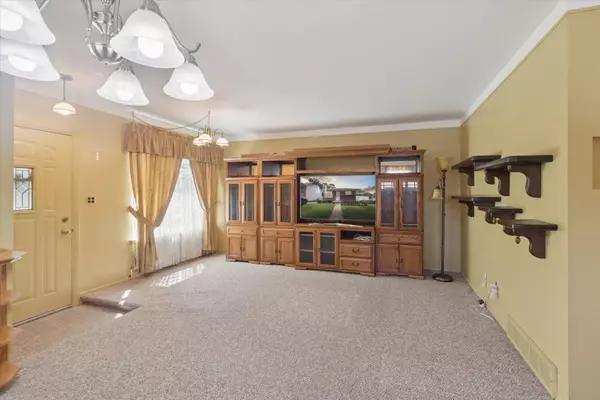 Dearborn Heights, MI 48127,6643 Drexel Street