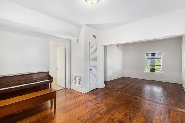 Ludington, MI 49431,703 E Dowland