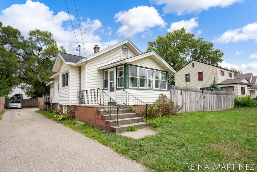 41 Wilbur SE Street, Grand Rapids, MI 49548