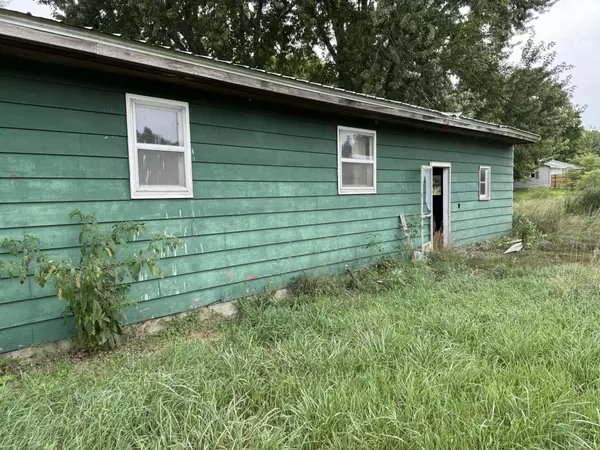 Hesperia, MI 49421,8356 E Loop Road