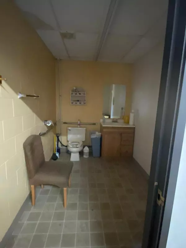 Benzonia, MI 49616,1681 Benzie Highway #5