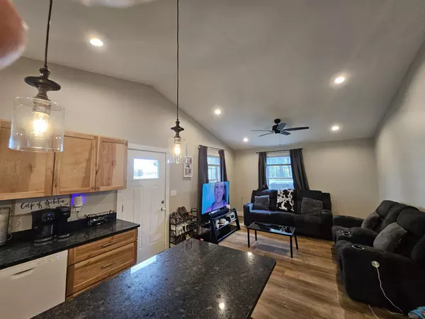 Muskegon, MI 49442,93 N Michigan Street