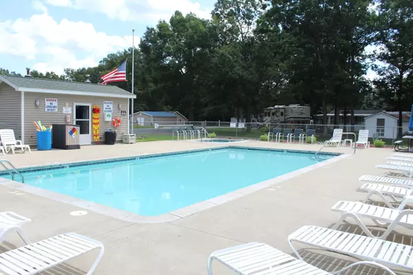 Baldwin, MI 49304,9467 South Easy Lane #18