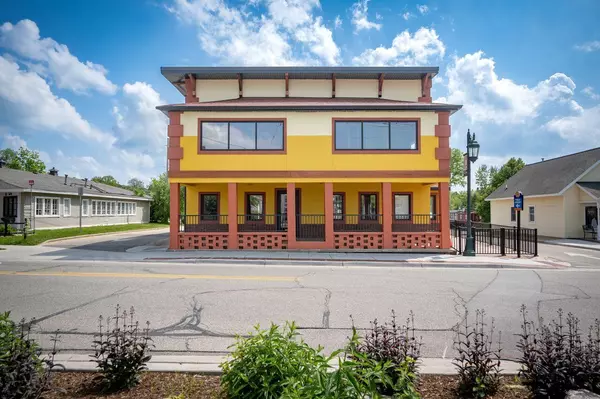 Rockford, MI 49341,40 E Bridge Street