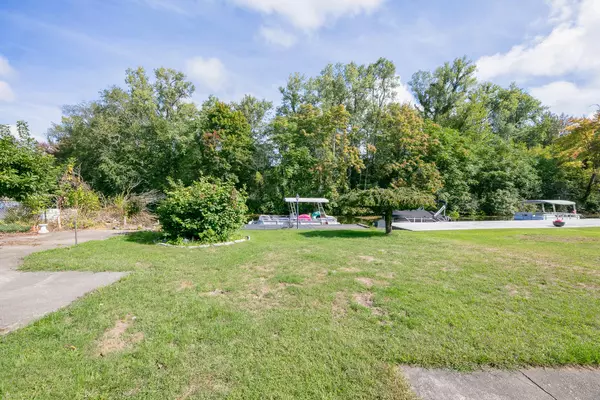 Edwardsburg, MI 49112,21734 Channel Parkway