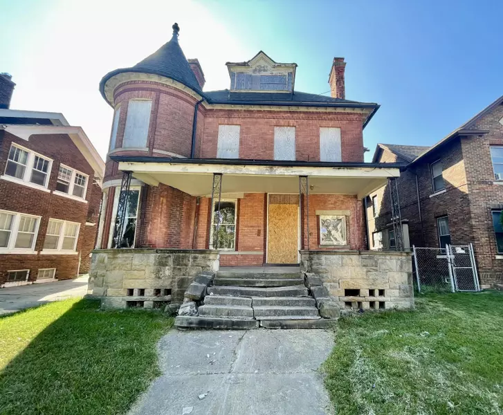 89 Burlingame Street, Detroit, MI 48202