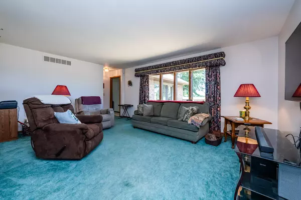 Coloma, MI 49038,1370 N Park Road