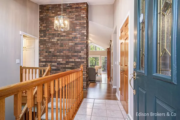 Grand Rapids, MI 49525,4820 Ridgeline NE Drive