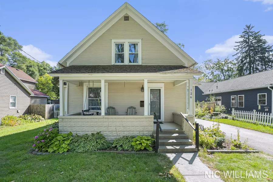 126 S Main Street, Rockford, MI 49341