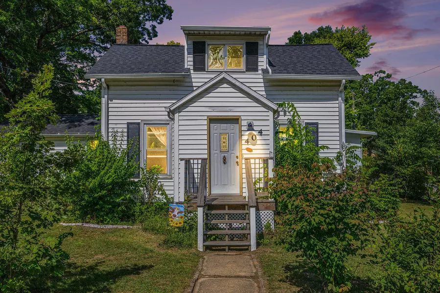 404 Academy Street Street, Allegan, MI 49010