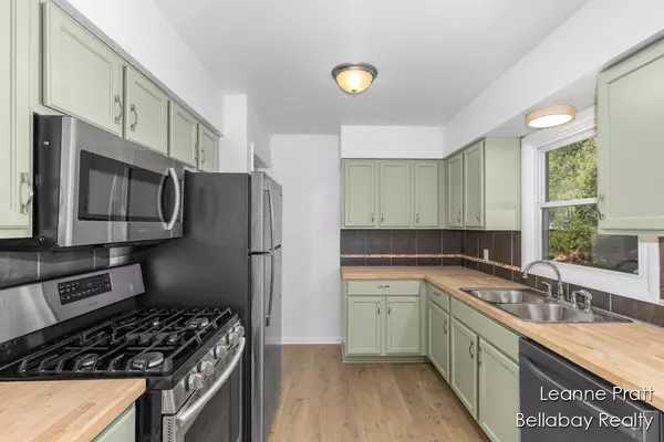 Wyoming, MI 49509,817 Blanchard SW Street