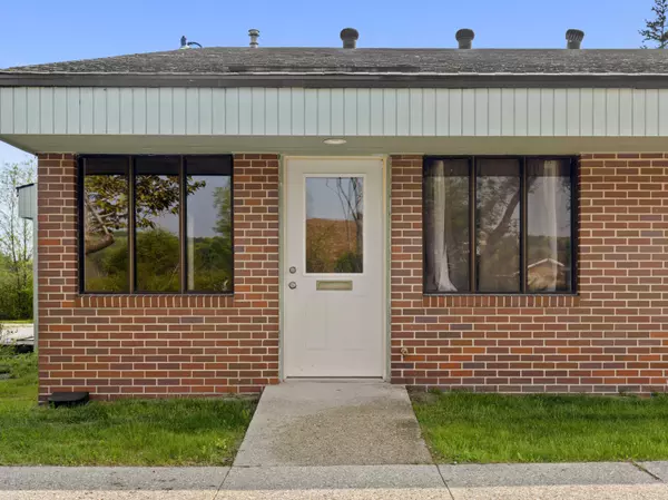 Beulah, MI 49617,425 N Michigan Avenue